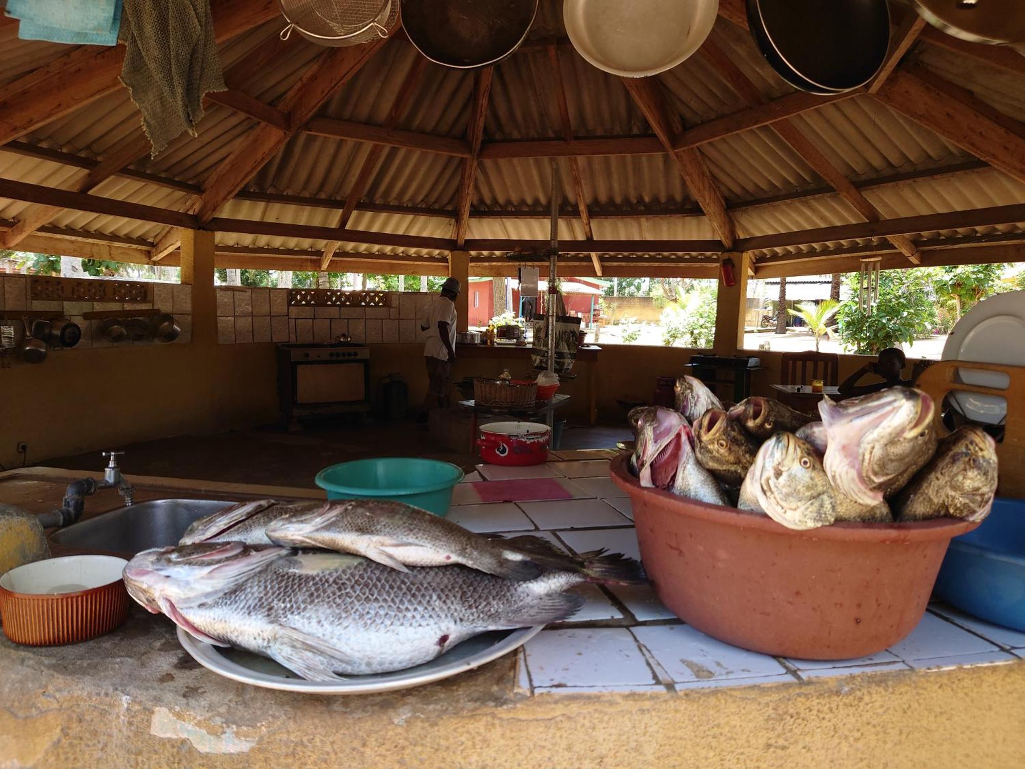 Rundbungalow Auf Lionsrest Grand-Bassam Buitenkant foto